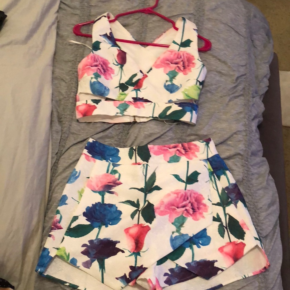 NEW WITH TAGS!!!Adorable two piece set